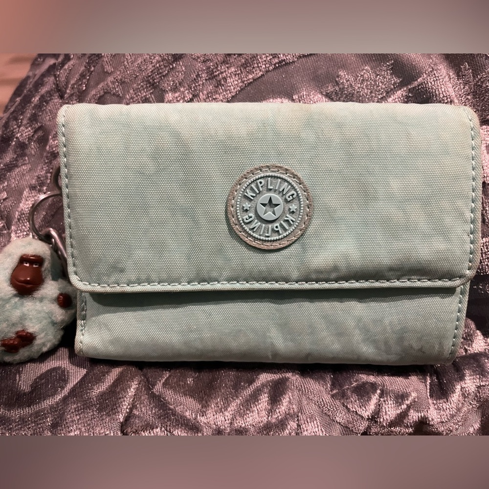 kipling pixi medium aqua organizer wallet
